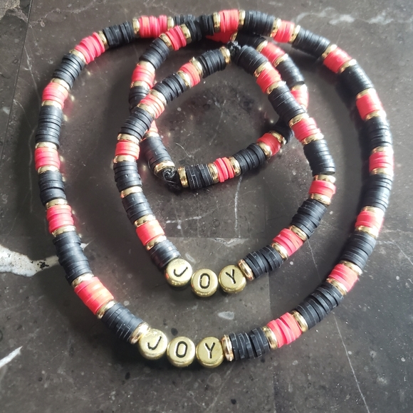 Joy Clay Beads Bracelet - Picture 1 of 4